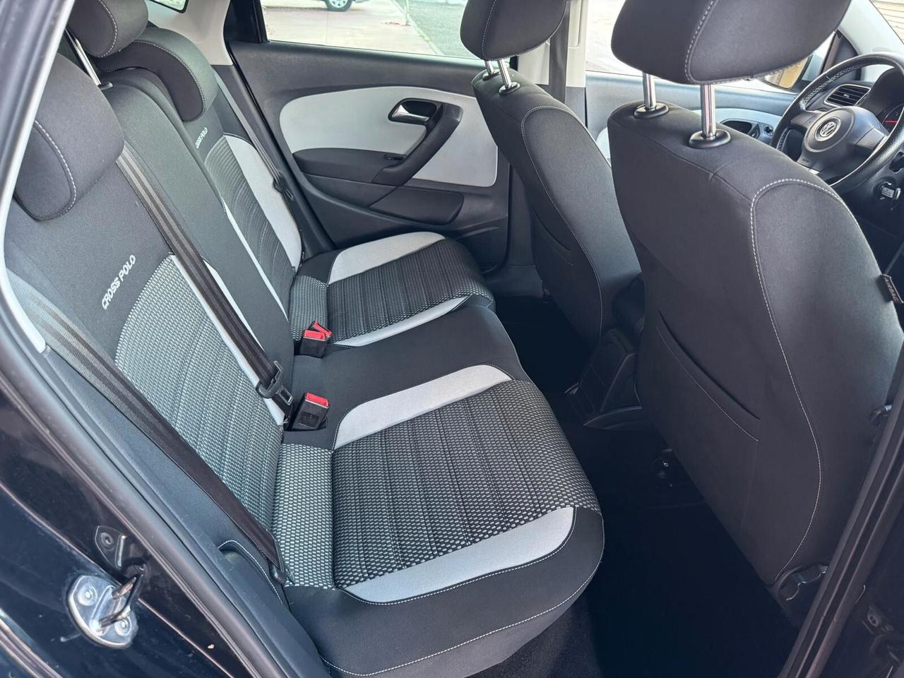 Volkswagen PoloCross 1.4 5 porte Comfortline