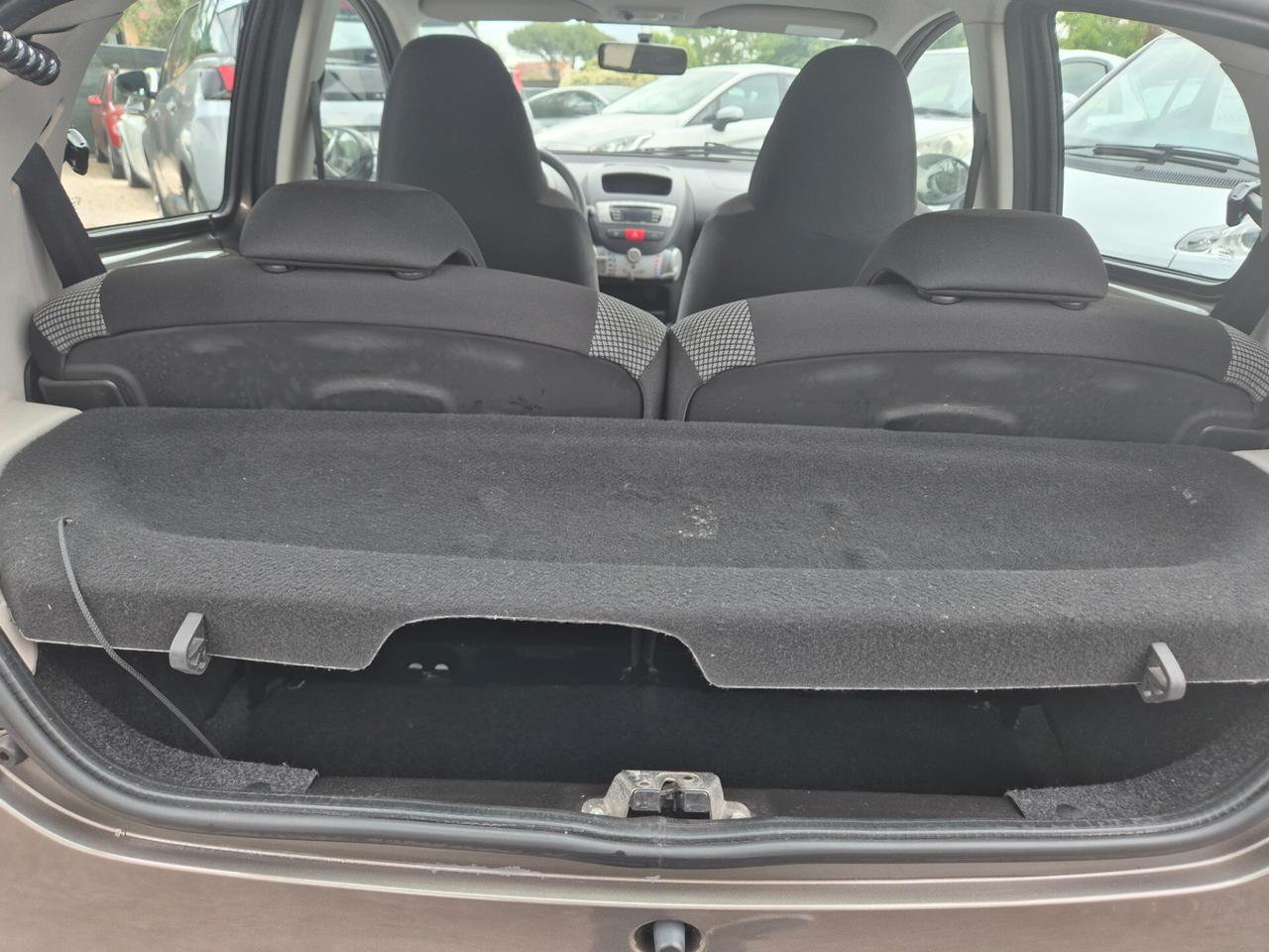 Toyota Aygo 1.0 12V VVT-i 3 porte Orange Connect MMT