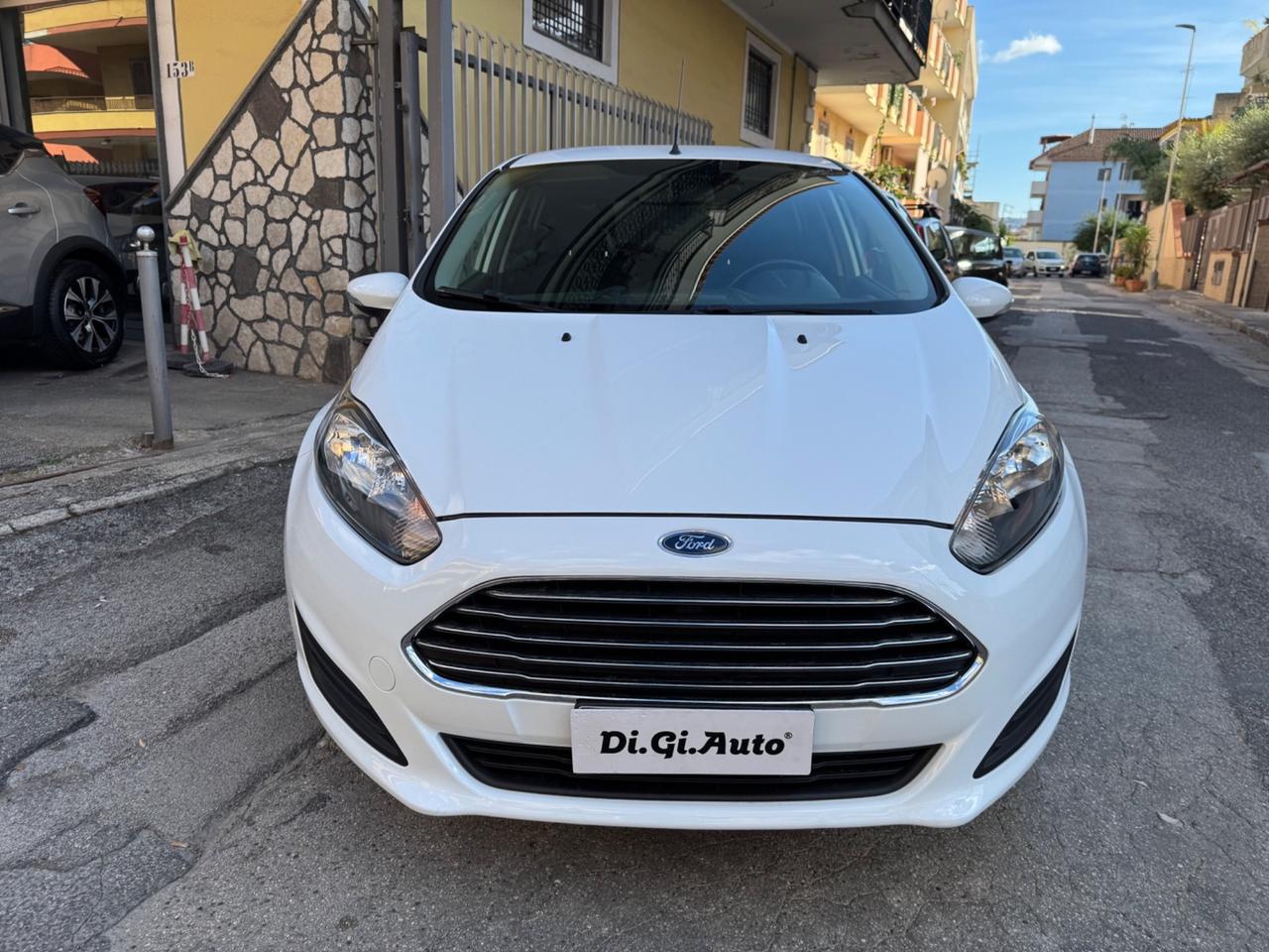 Ford Fiesta 1.4 5 porte GPL Business