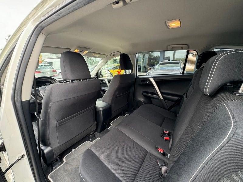 Toyota RAV4 Rav4 2.5 vvt-i h Business 2wd e-cvt my17