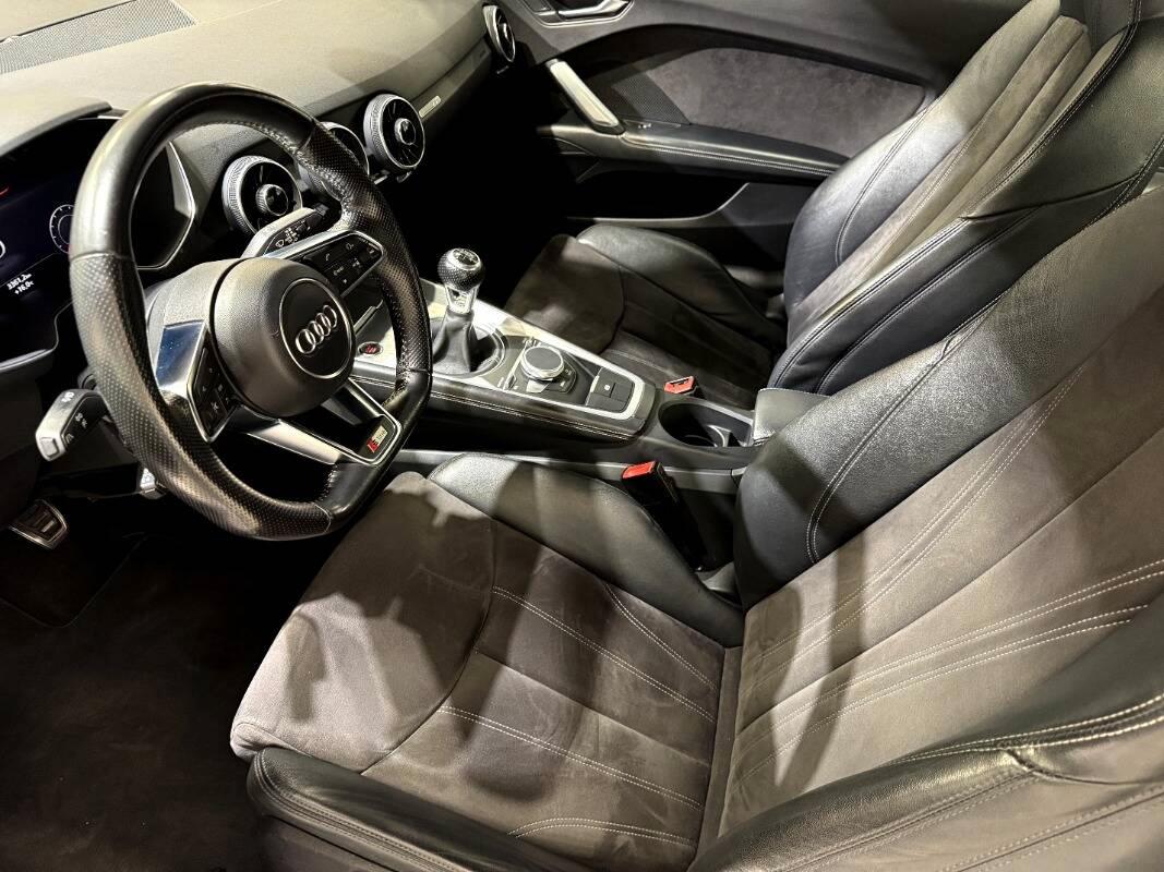 Audi TT Coupé 2.0 tfsi S line