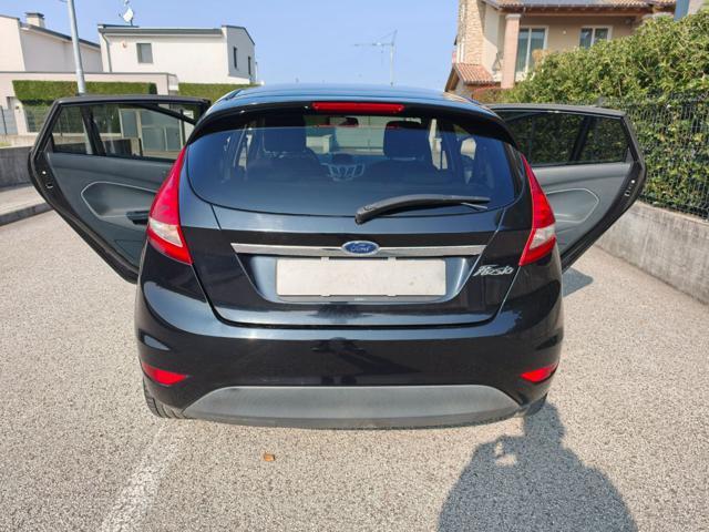 FORD Fiesta 1.2 Benzina 5 porte ( DISTRIBUZIONE FATTA )