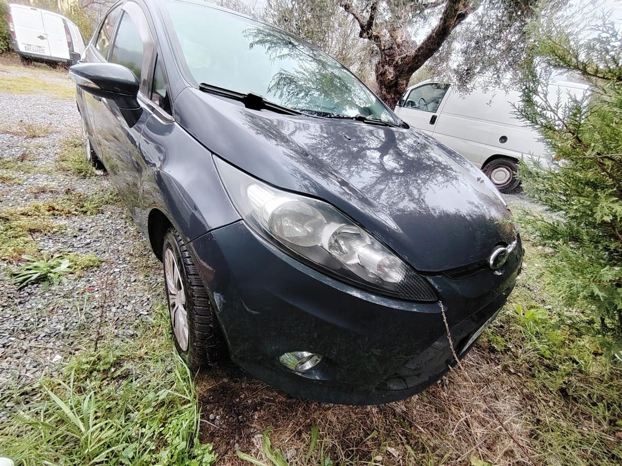 Ford Fiesta 1.4 5 porte Bz.- GPL Titanium-MOTORE ROTTO-