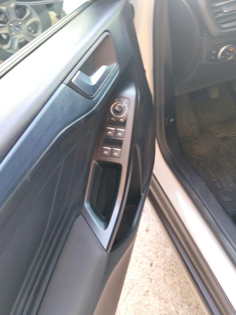 Ford Focus 1.0 EcoBoost Hybrid 125 CV SW Active