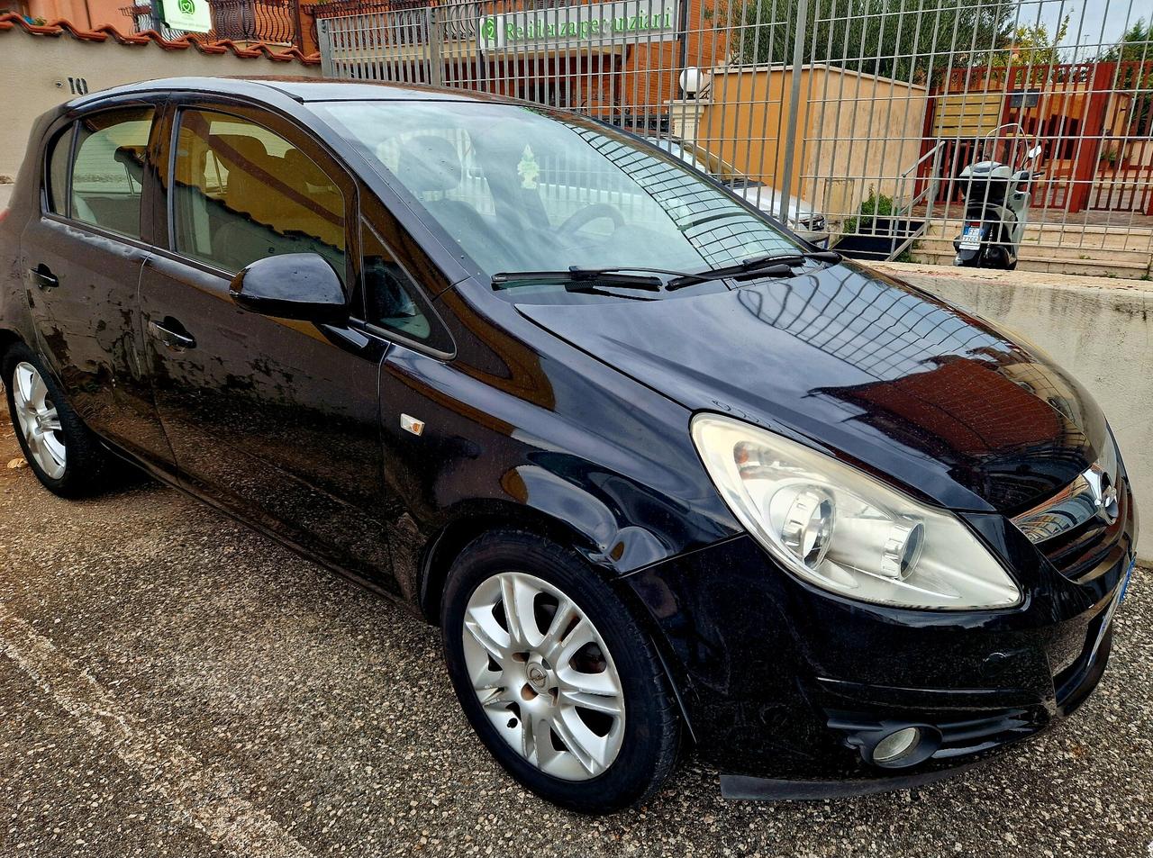 Opel Corsa 1.2 5 porte Cosmo