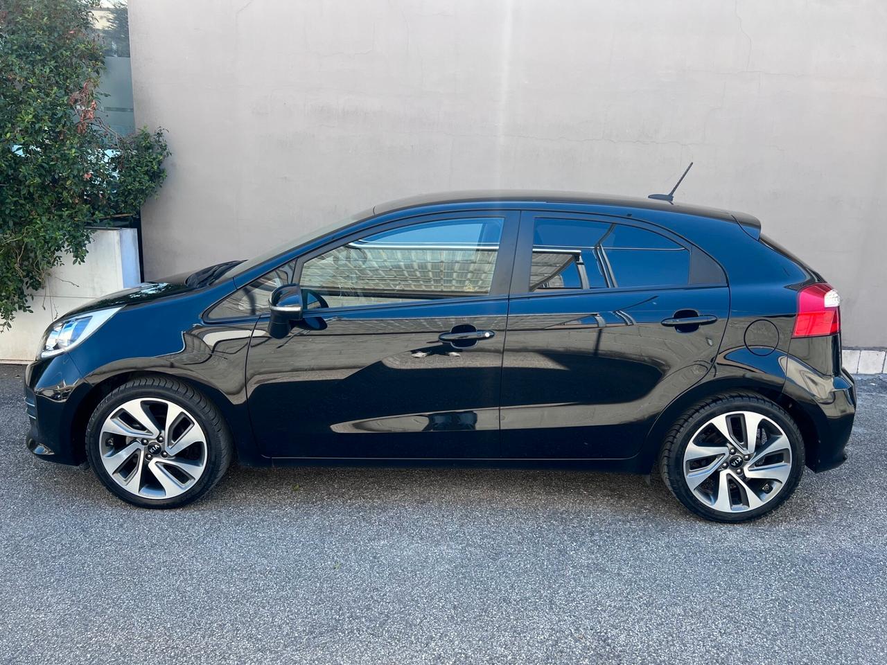 Kia Rio 5pt 1.1 crdi 75cv E6 COOL NAVI/CAMERA/17; OK NEOPAT.