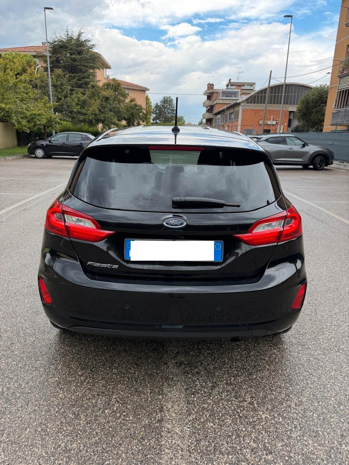Ford Fiesta 1.1 - NEOPATENTATI - 12 MESI DI GARANZIA -