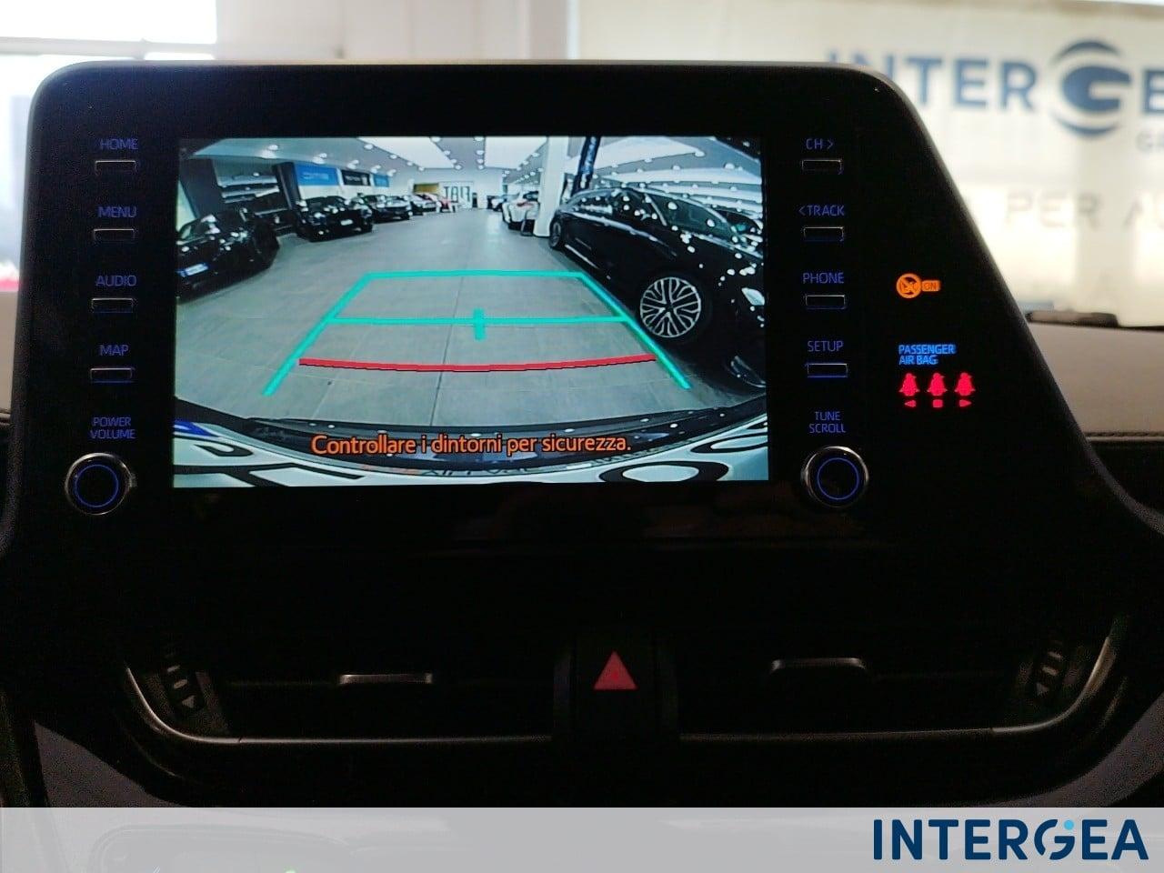 TOYOTA C-HR 2.0h Trend e-cvt
