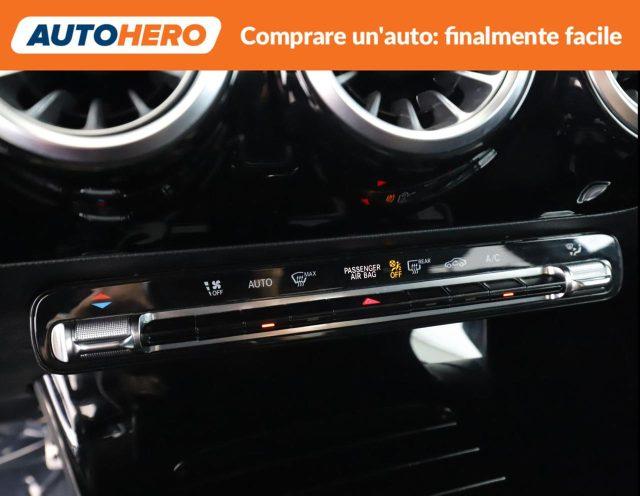 MERCEDES-BENZ A 200 d Automatic Premium