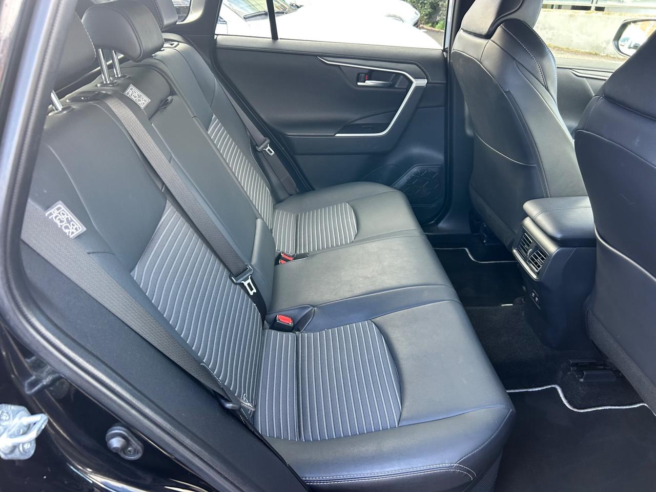 Toyota RAV 4 RAV4 2.5 HV (222CV) E-CVT AWD-i Black Edition