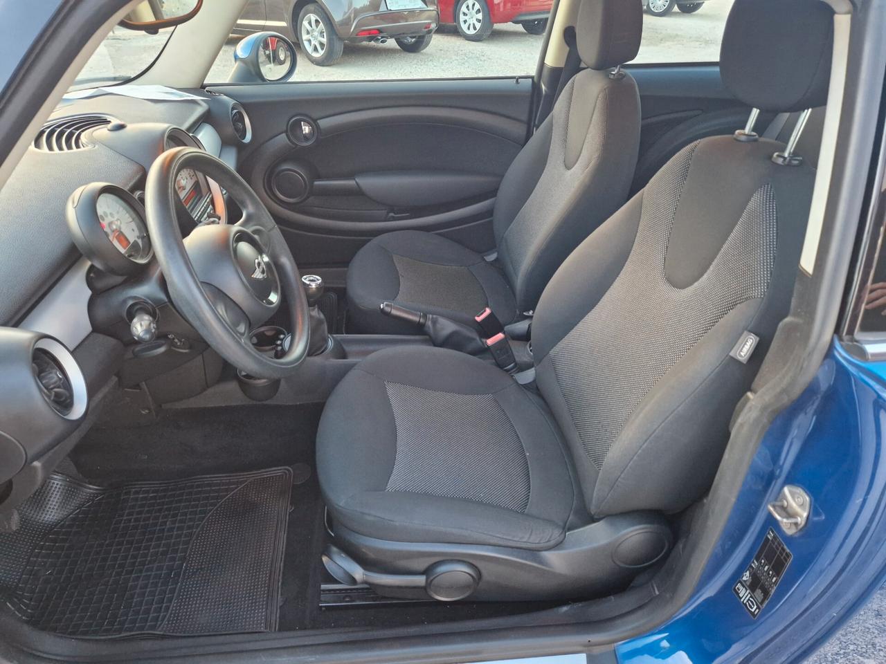 Mini 1.6 16V One D