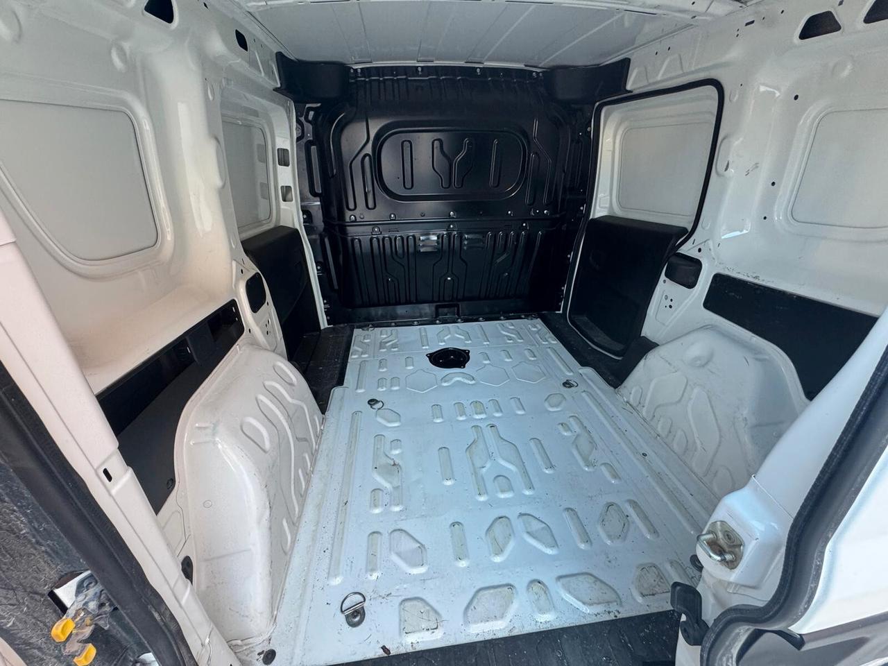 Fiat Doblò 1.6 MJT 105CV S&S PC-TN Cargo Business