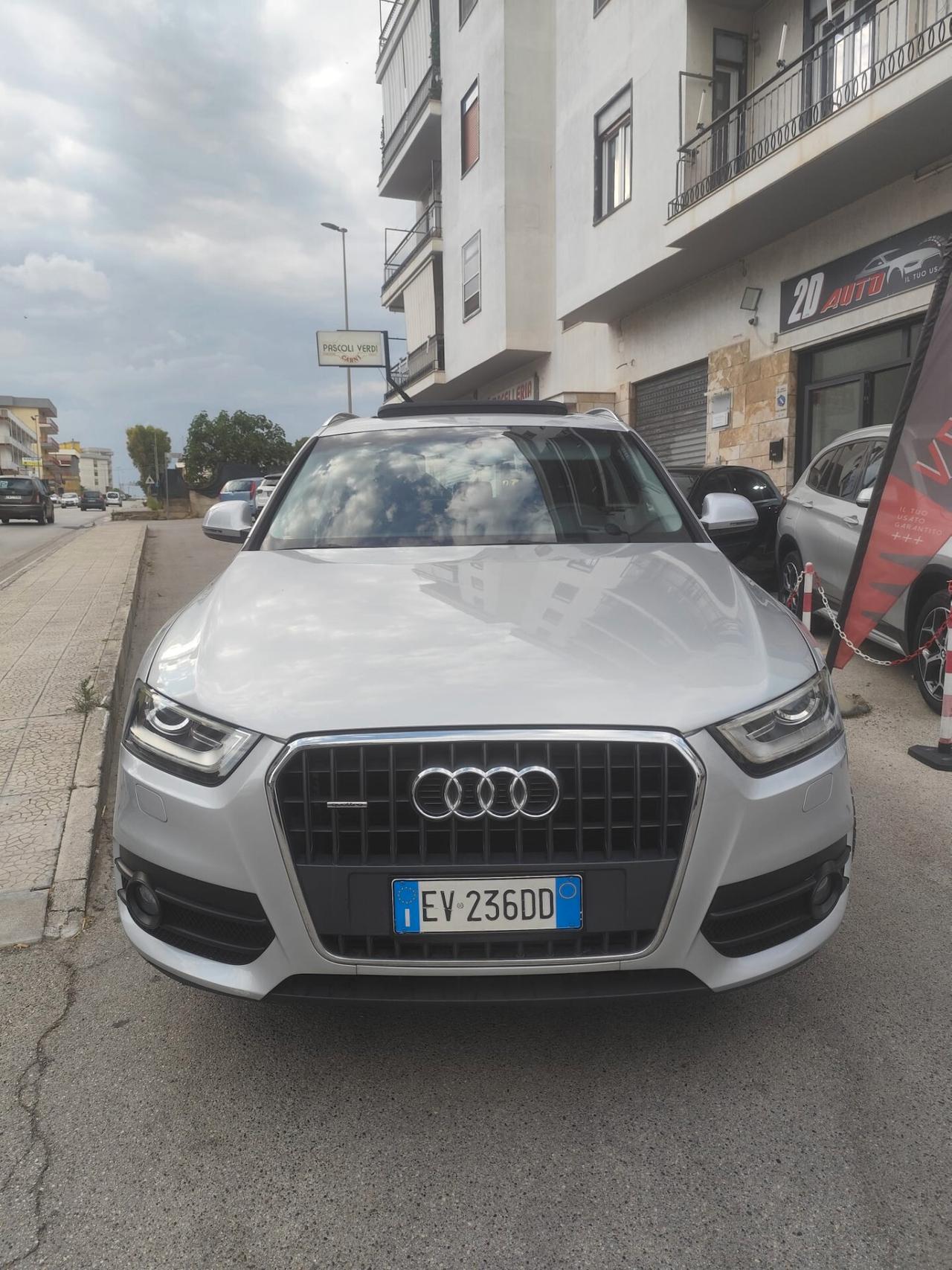 Audi Q3 2.0 TDI Quattro * TETTO PANORAMICO APRIBILE * Navi * Garantita 12 Mesi