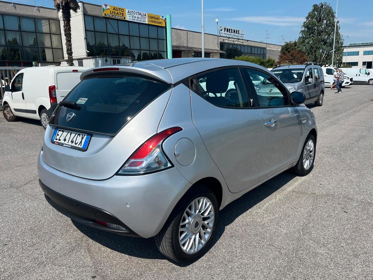 Lancia Ypsilon 1.2 69 CV 5 porte Elle