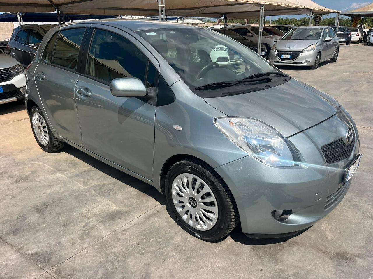 Toyota Yaris 1.3 5 porte M-MT CAMBIO AUTOMATICO