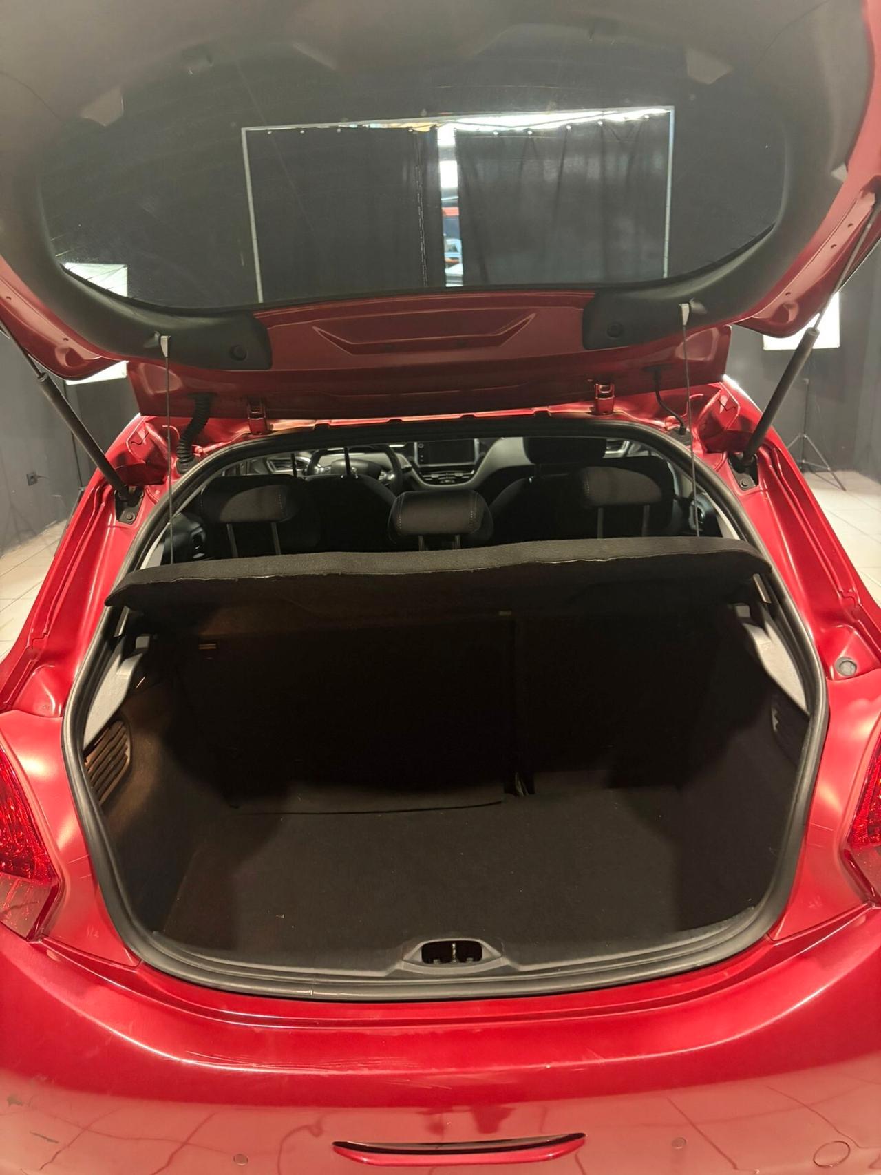 PEUGEOT 208 DEL 2013 BENZINA 110.000 KM