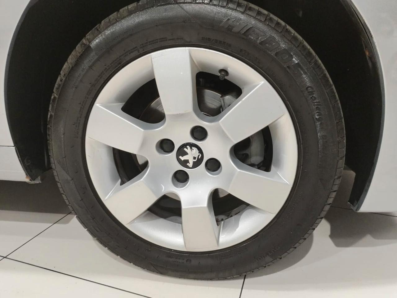 Peugeot 5008 1.6 HDi 115CV Active 7 Posti