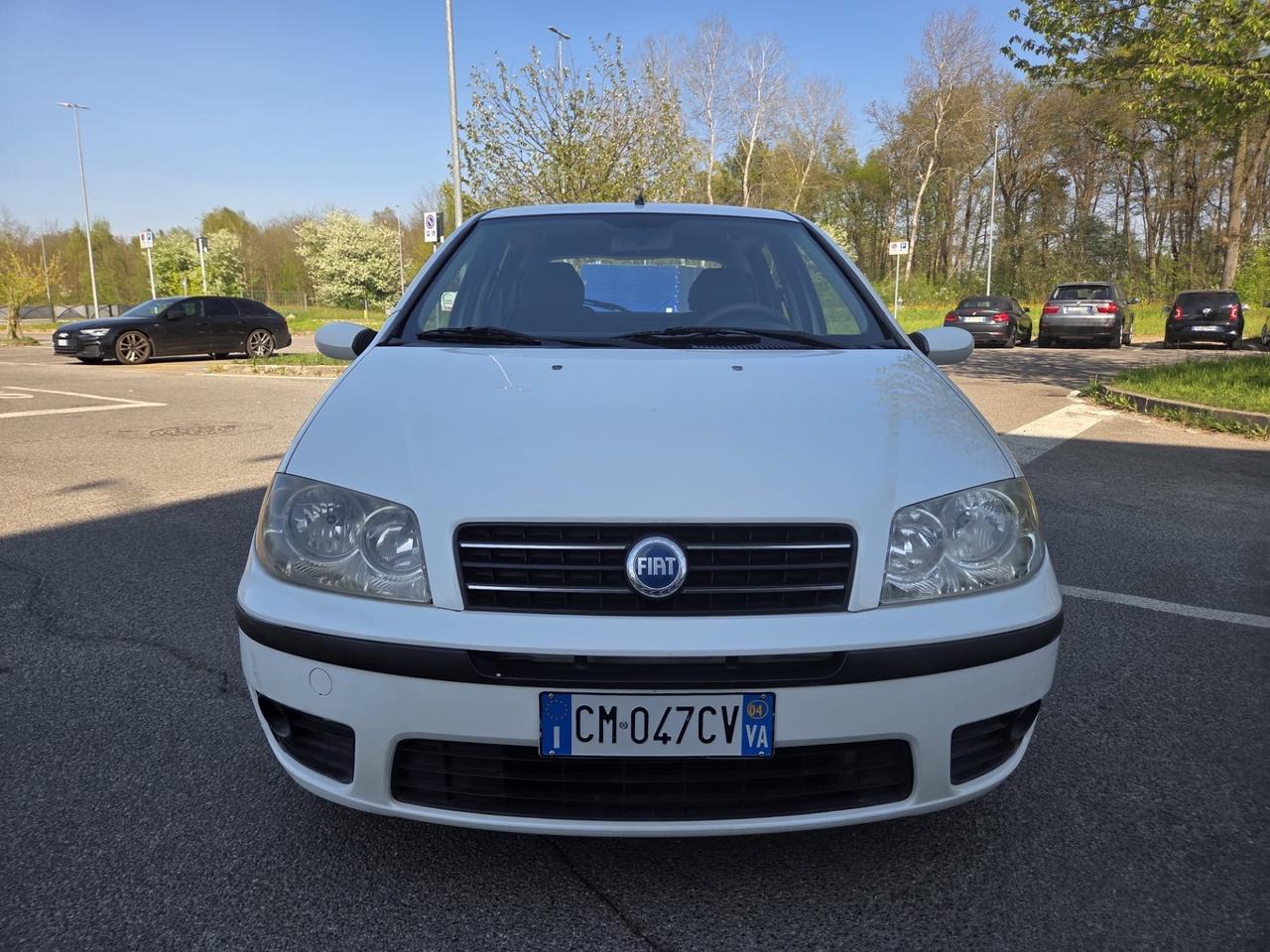 Fiat Punto 1.2 16V 5 porte Emotion* Neo patentati *