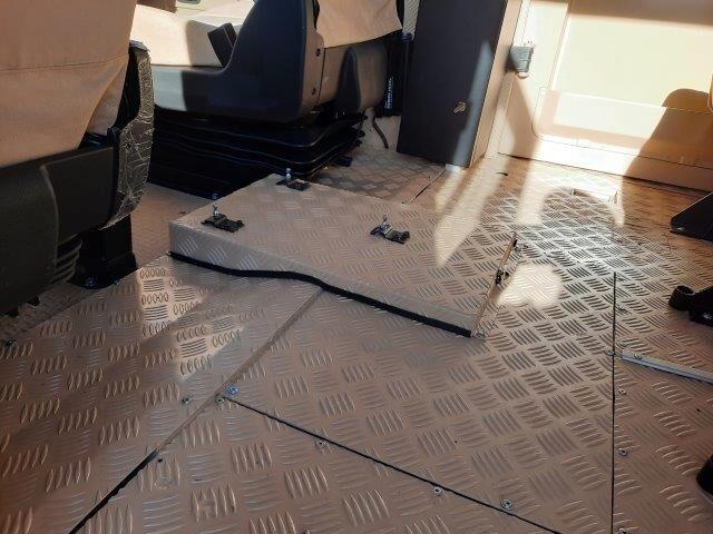 Iveco Altro VM 90 2.8TDI 4X4 HARD TOP 9POSTI + CARRELLO