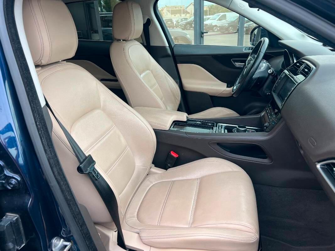Jaguar F-Pace 2.0d i4 Prestige awd 240cv auto my18
