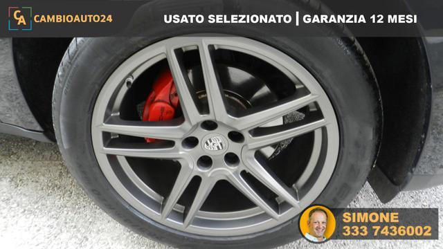 PORSCHE Macan 2.0 PDK + CERCHIO DA 20°