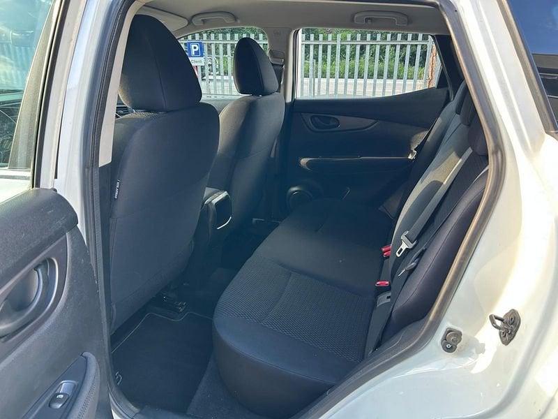 Nissan Qashqai 1.2 DIG-T 115cv Visia 2WD