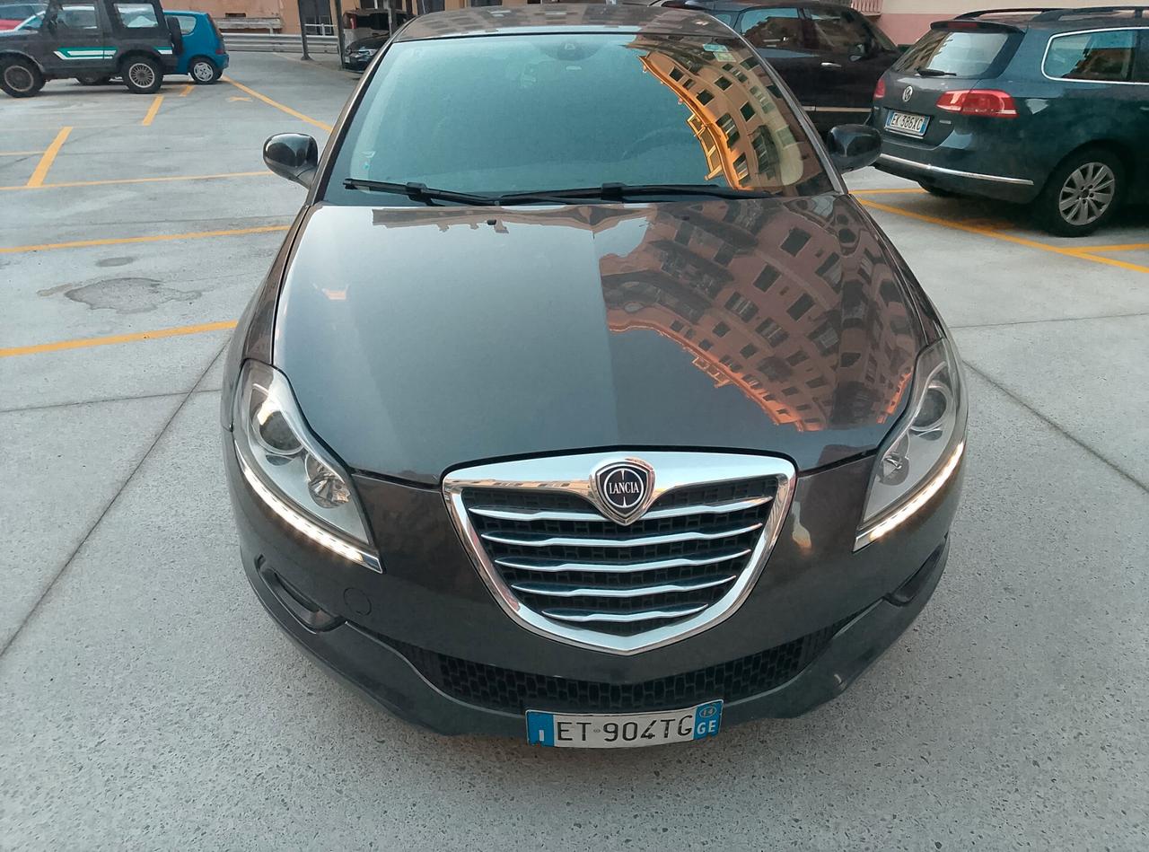 Lancia Delta 1.6 MJT DPF 105 CV Gold