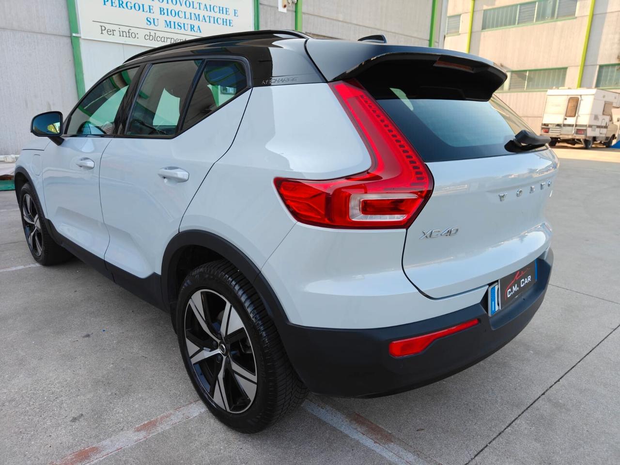 Volvo XC40 T5 Recharge Plug-in Hybrid automatico Plus Dark