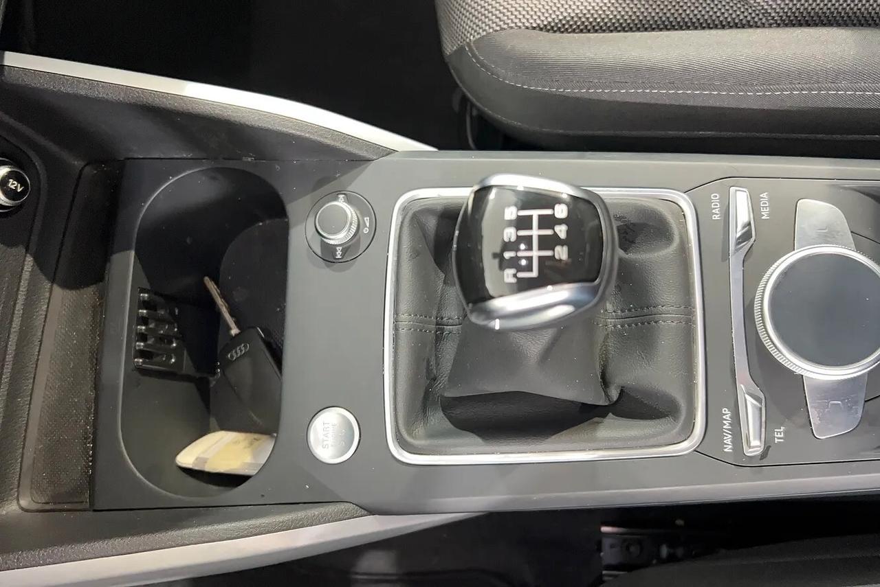 Audi Q2 30 TFSI Business