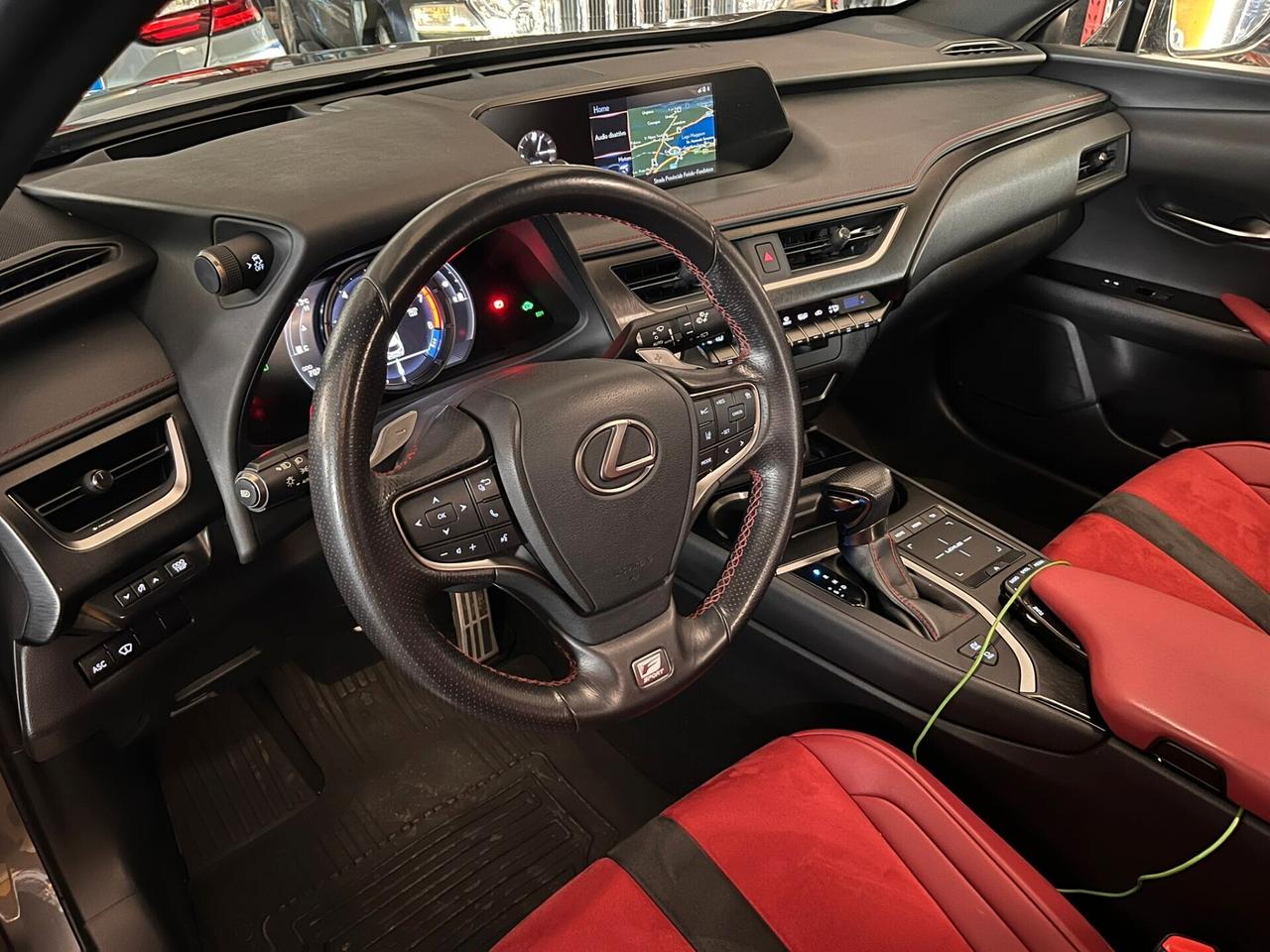 Lexus UX 250h F SPORT