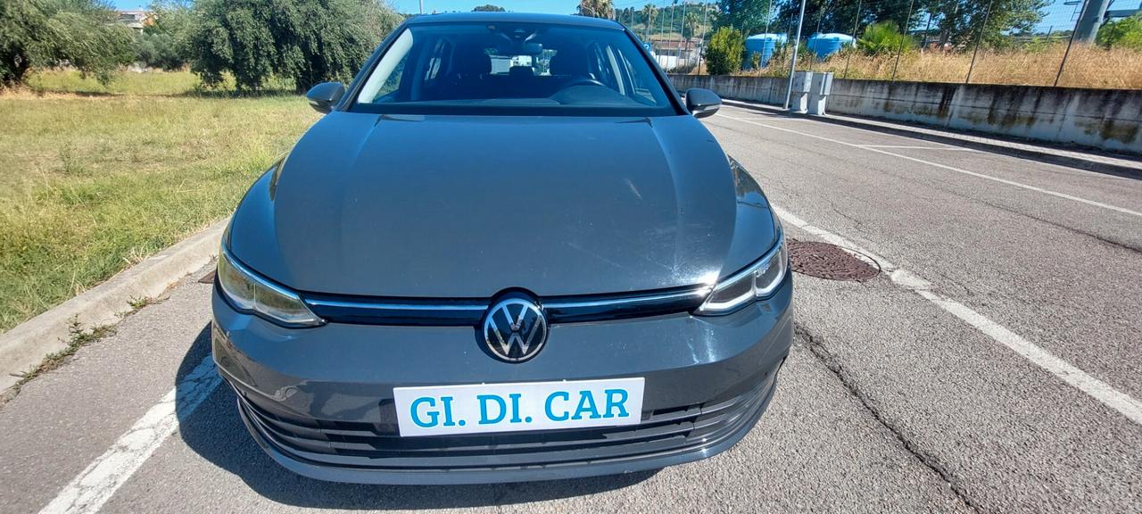 GOLF 8 DSG 2,0 DIESEL 115 CV STRAFULL NAVI LEGA TELEFONO CRUISE CAMBIO AUTOMATICO NUOVA