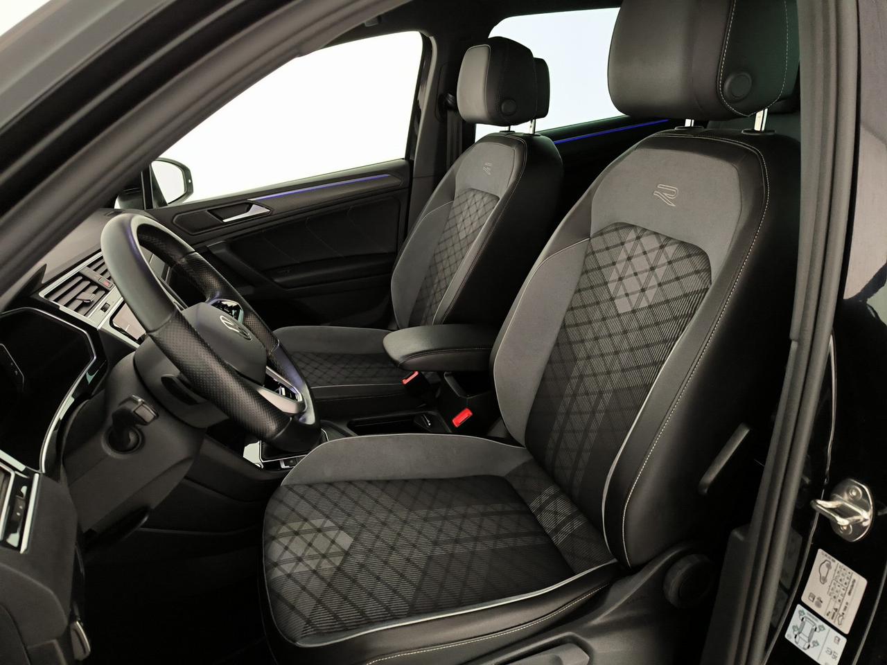 Volkswagen Tiguan 2.0 tdi r-line 150cv dsg