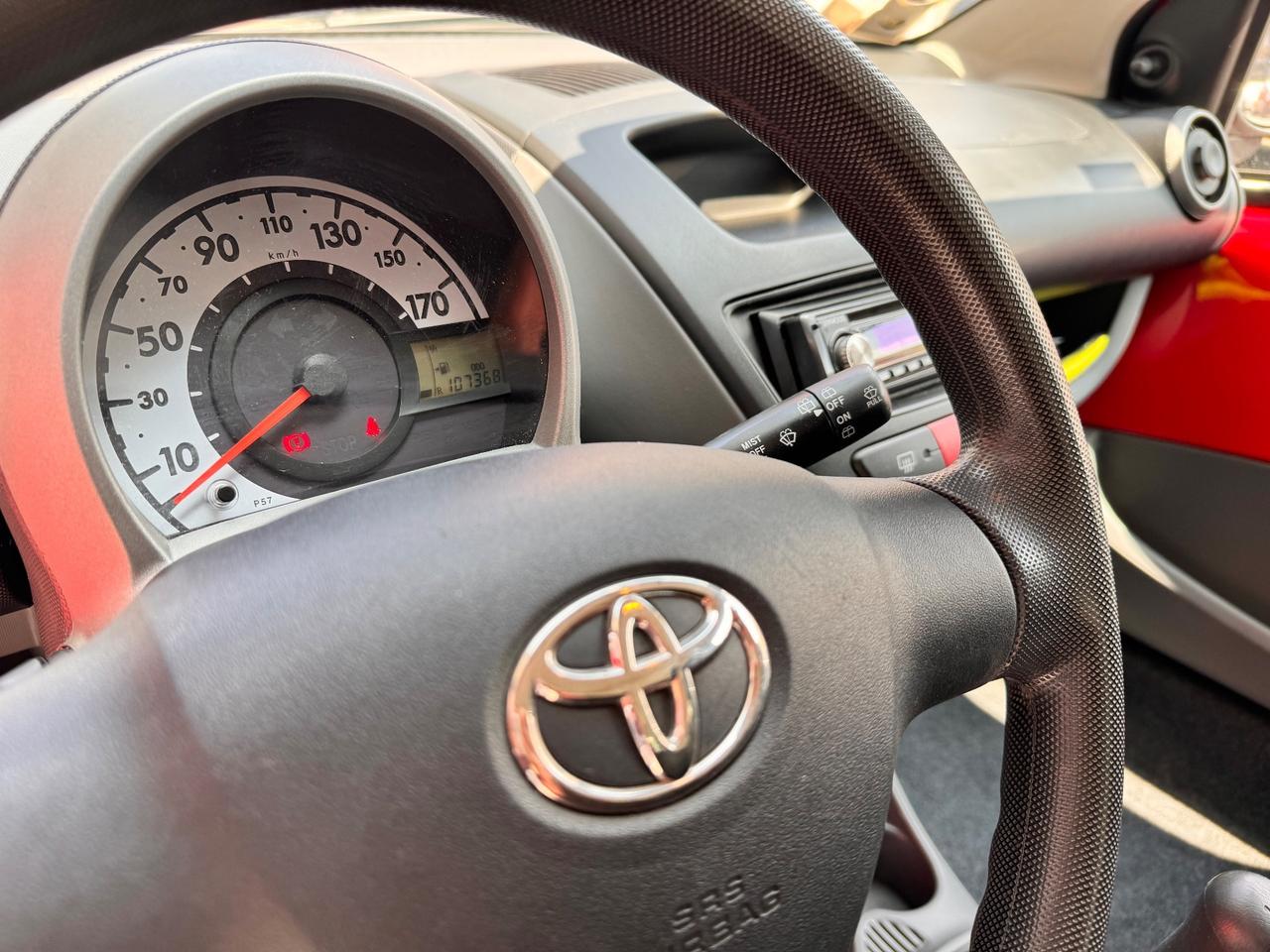 Toyota Aygo 1.0 OK NEOPATENTATI - COME NUOVA - POCHI KM