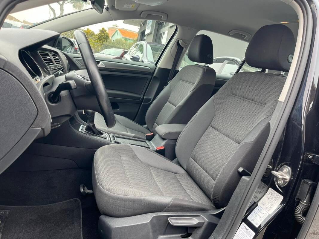 Volkswagen Golf 1.5 tgi Business 130cv dsg