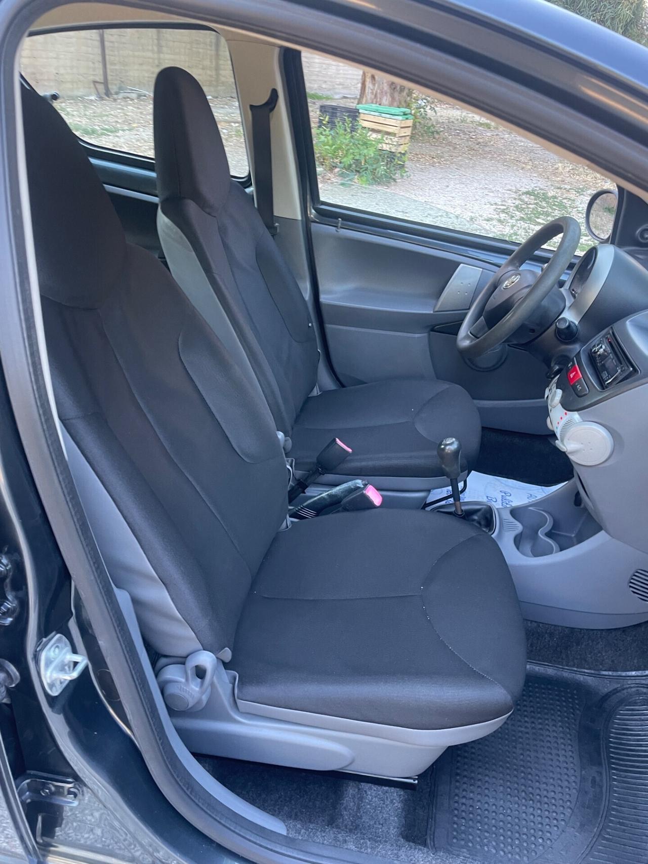 Toyota Aygo 1.0 12V VVT-i 5 porte Now
