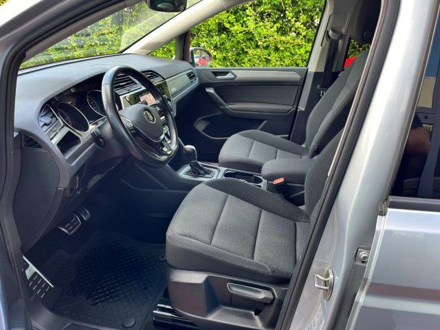 VOLKSWAGEN Touran 1.6 TDI 115 CV SCR DSG R LINE EXCLUSIVE *7 POSTI*