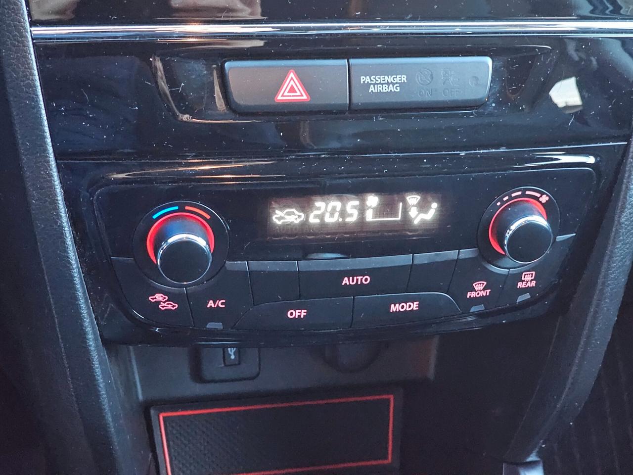 Suzuki Vitara 1.4 Hybrid Top