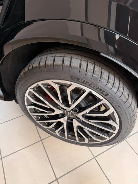 Audi Q5 TDI 150 kW mHEV+ S tronic quattro line edition