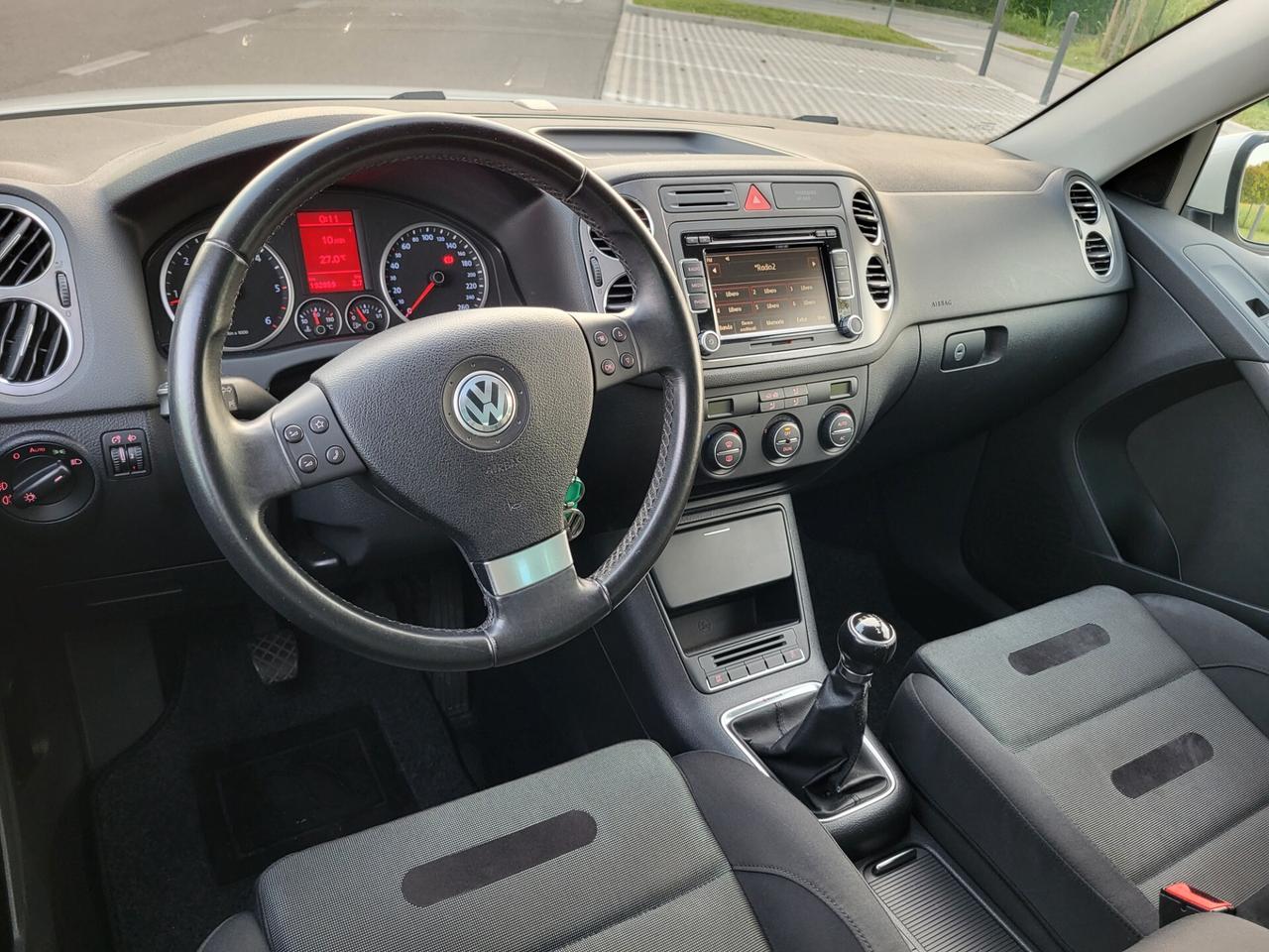 Volkswagen Tiguan 2.0 16V TDI DPF Sport & Style (18°)