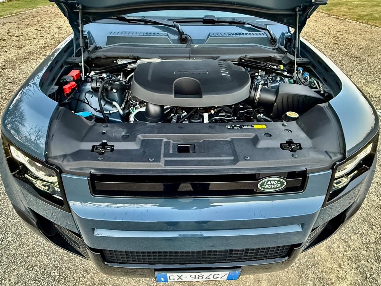 Land Rover Defender - subentro leasing leggere