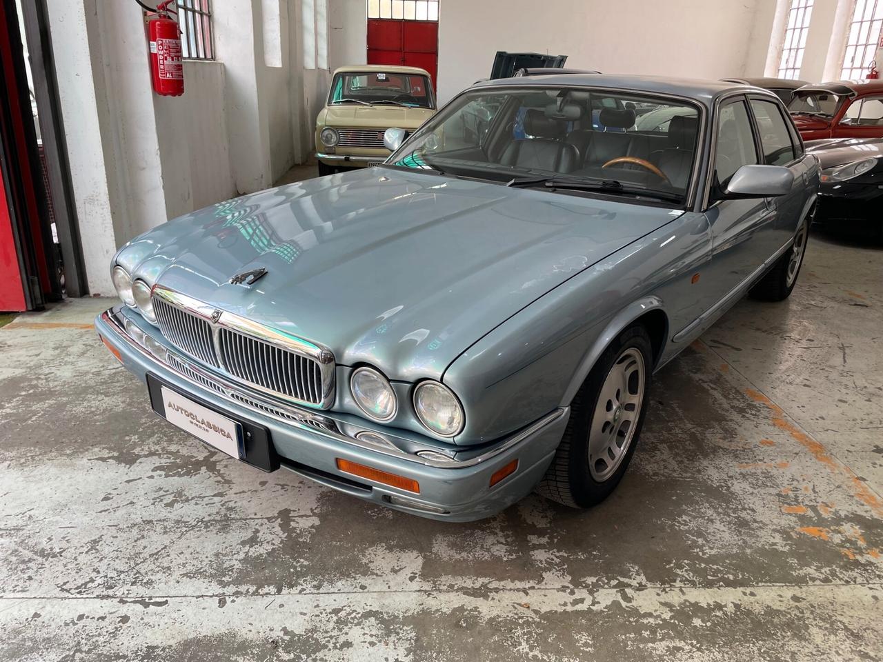 Jaguar XJ 4.0 cat Executive GPL!!!
