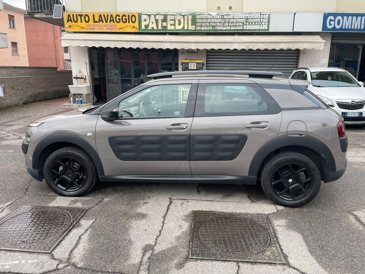 Citroen C4 Cactus BlueHDi 100 Shine