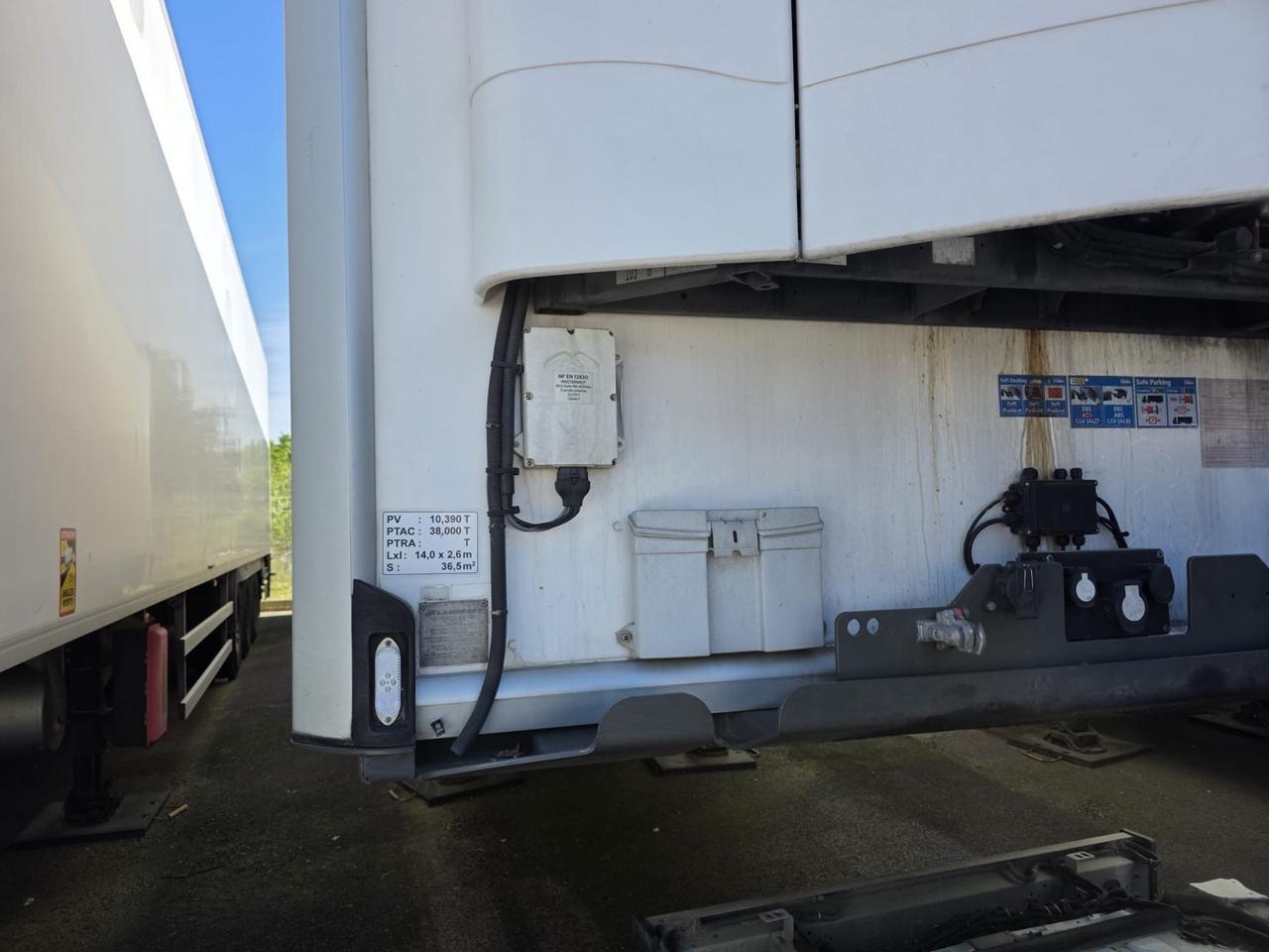 SEMIRIMORCHIO FRIGO LAMBERET 2015 (ATP FRC 05/2027)