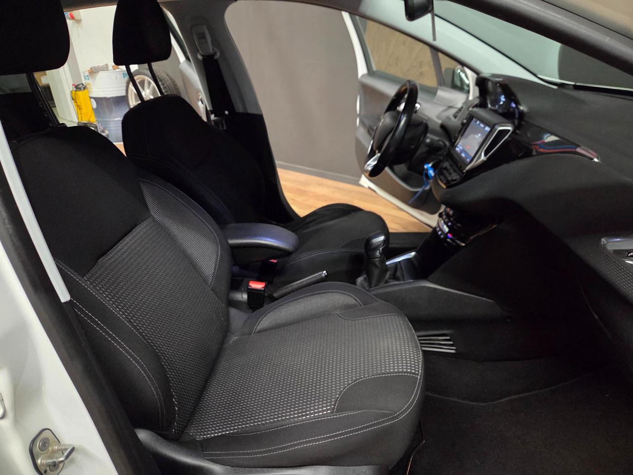 Peugeot 208 5 Porte 208 5p 1.2 puretech Allure s&s 82cv my18