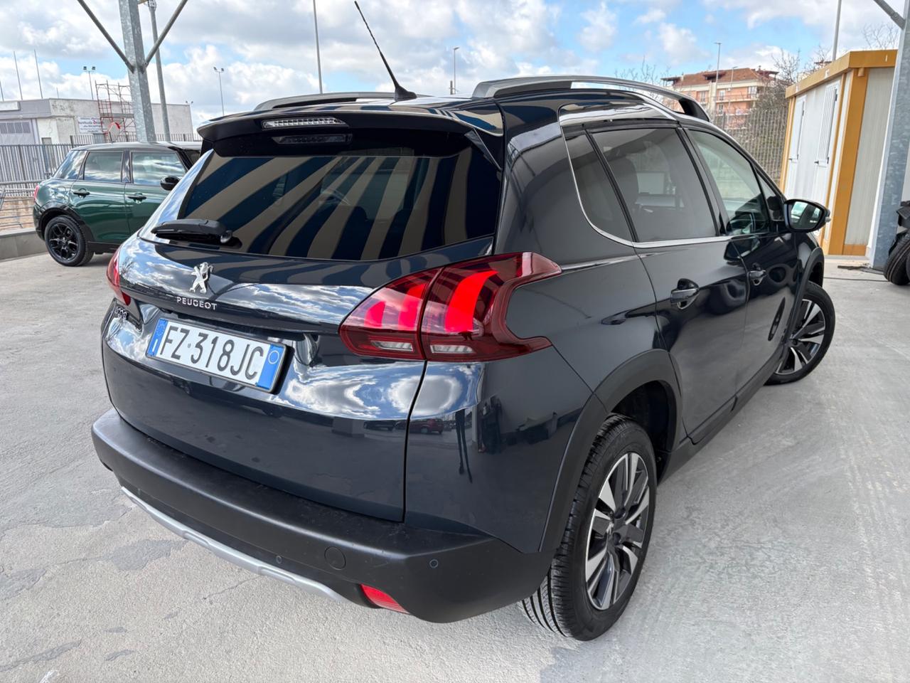 Peugeot 2008 BlueHDi 120 EAT6 S&S Allure