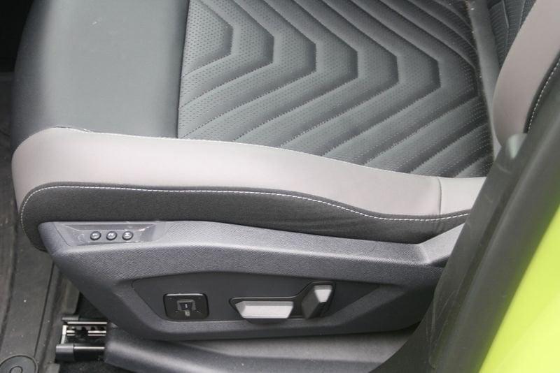 Jeep Compass E-Hybrid 1.2 Turbo MHEV 106kW First Edition DCT