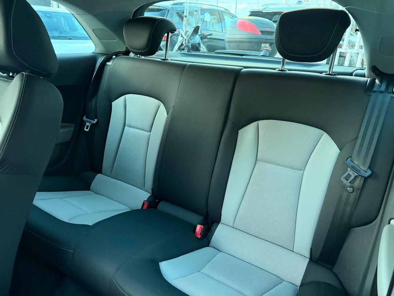 Audi A1 1.6 TDI 105 CV AMBITION