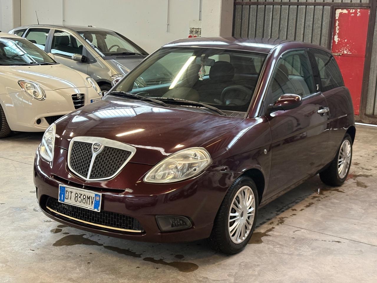 Lancia Ypsilon 1.2 Versus