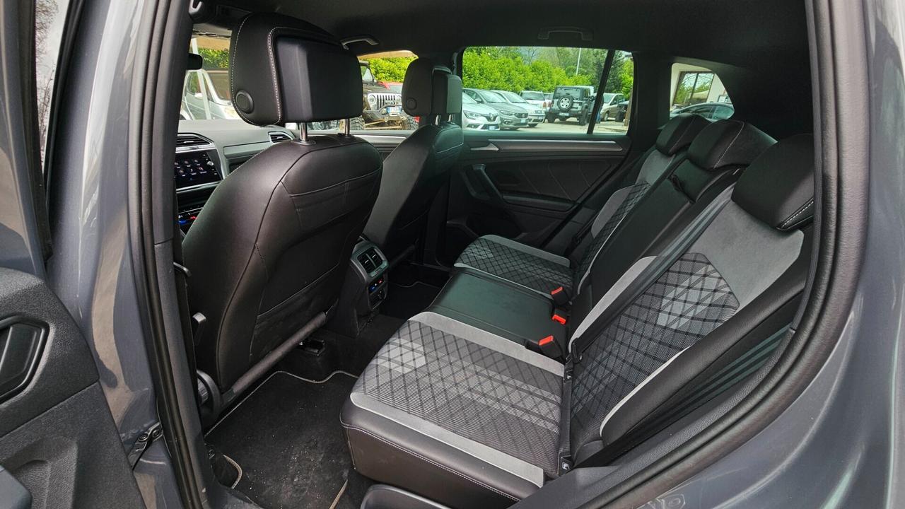 Volkswagen Tiguan 2.0 TDI 150 CV SCR DSG 4MOTION R-Line