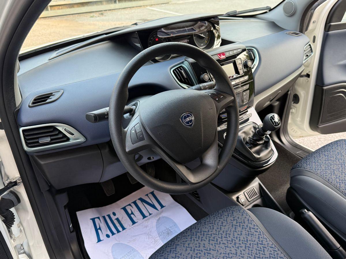 LANCIA - Ypsilon - 1.0 FireFly 5p. S&S Hybrid Oro